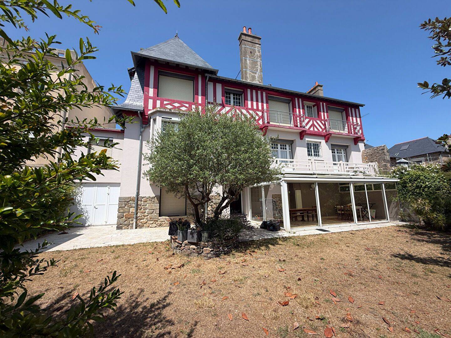 Maison 10 pièces 231 m² · à Saint-Malo · 231 m² · 957 600 €