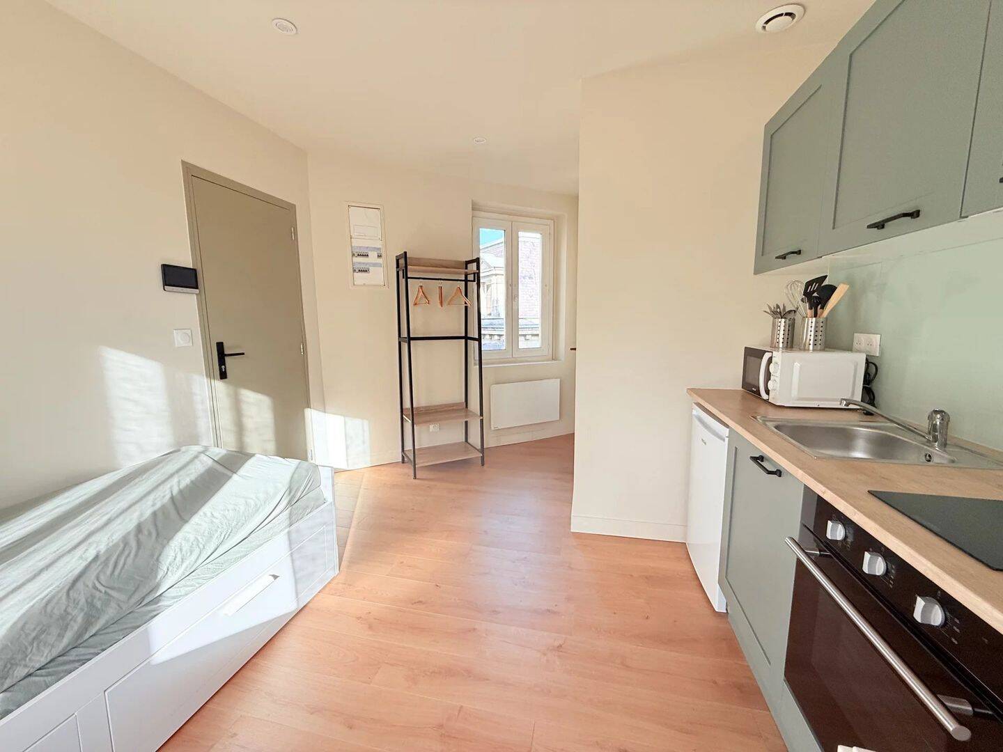 Appartement 1 pièce 15 m² · à Saint-Quentin · 14,7 m² · 430 €/mois