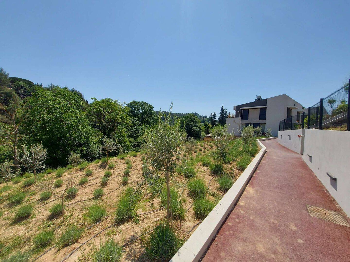 Appartement 3 pièces 65 m² · à Vence · 64,6 m² · 939 €/mois