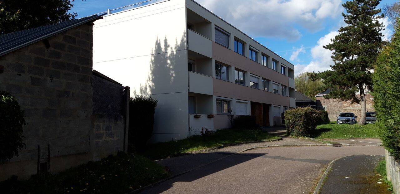 Appartement 1 pièce 23 m² · à Mont-Saint-Aignan · 23 m² · 385 €