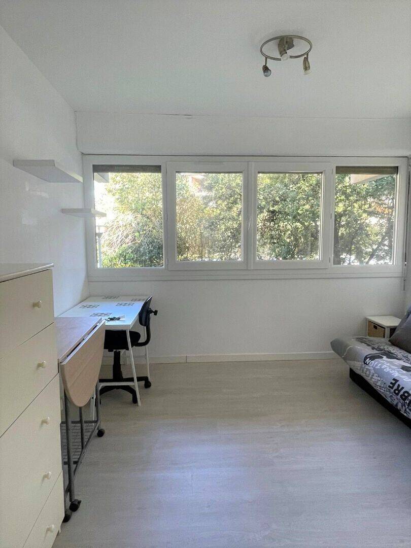 Appartement 1 pièce 17 m² · à Aix-en-Provence · 17 m² · 522 €