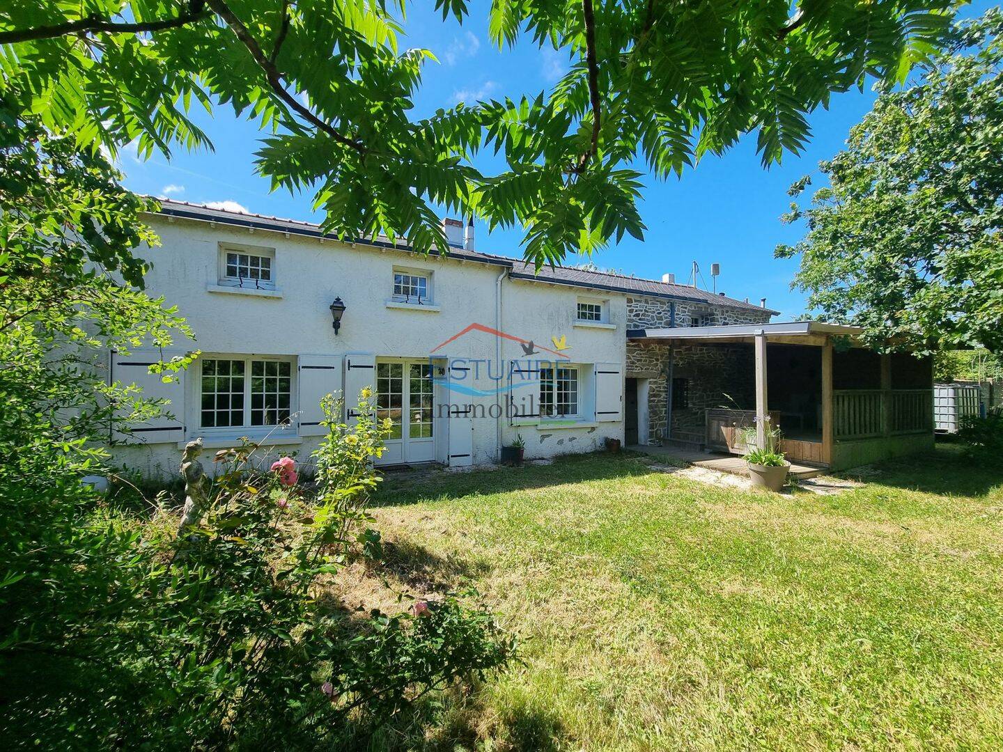 Maison 6 pièces 144 m² · à Saint-Étienne-de-Montluc · 144 m² · 339 000 €