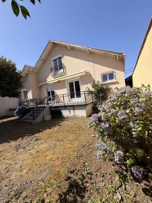 Maison 7 pièces 127 m² · à Tarbes · 127 m² · 169 000 €