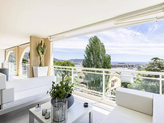 Appartement à vendre 1 590 000 € 4 pièces 3 chambres 123 m² Étage 4/5 Cimiez Nice 06000