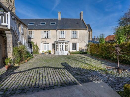 Maison à vendre 936 000 € 7 pièces 6 chambres 287 m² 714 m² de terrain Arromanches-les-Bains 14117