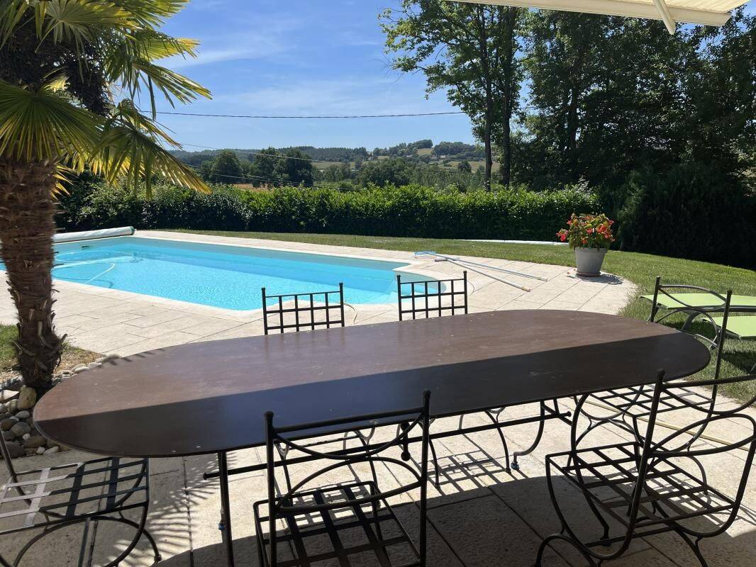 Maison 5 pièces 179 m² · à Gourdon · 179 m² · 379 000 €