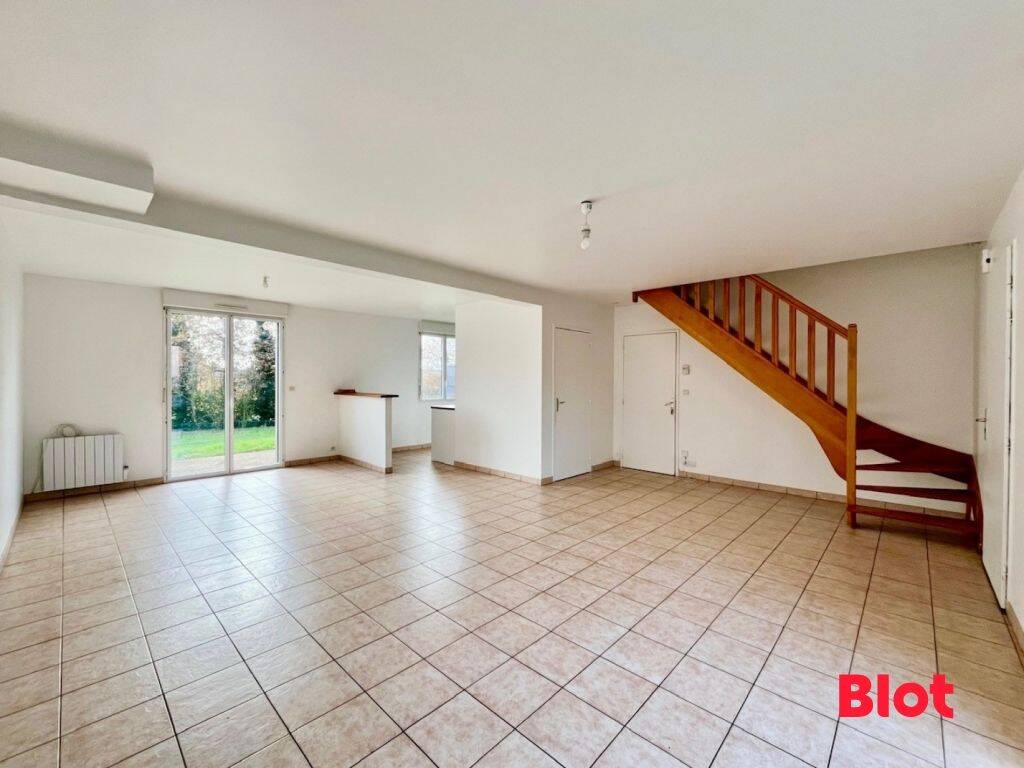 Maison 5 pièces 101 m² · à Iffendic · 100,9 m² · 920 €