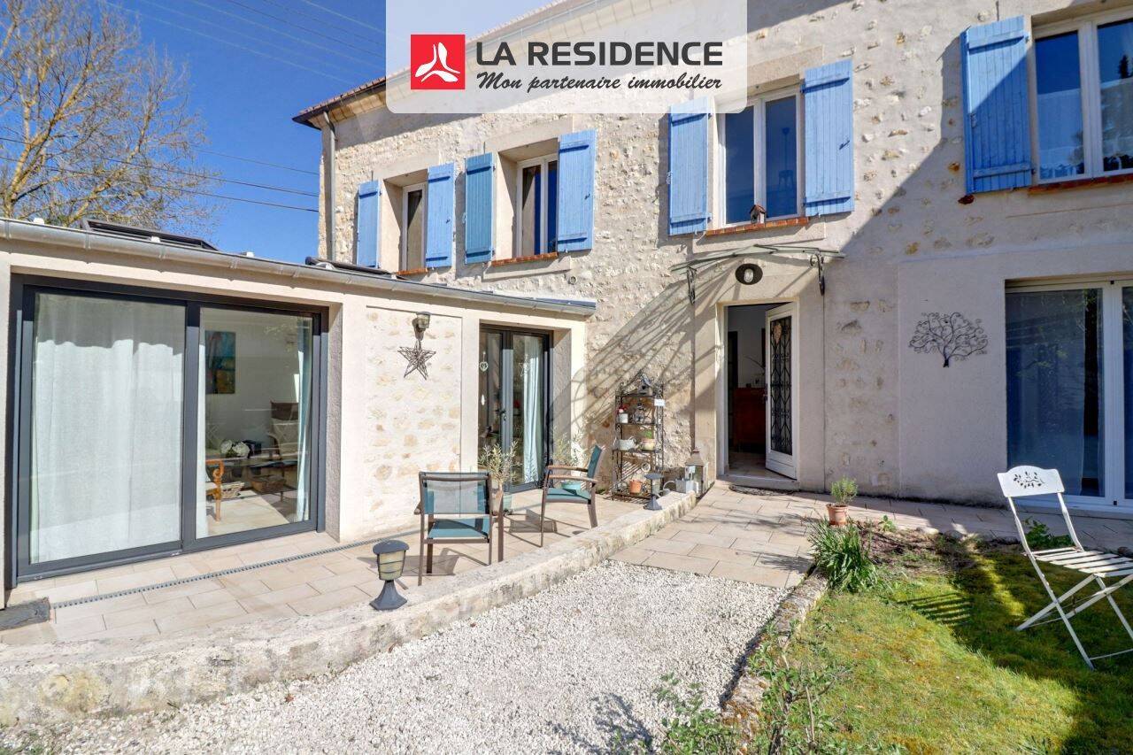 Maison 8 pièces 186 m² · à Maule · 185,8 m² · 600 000 €