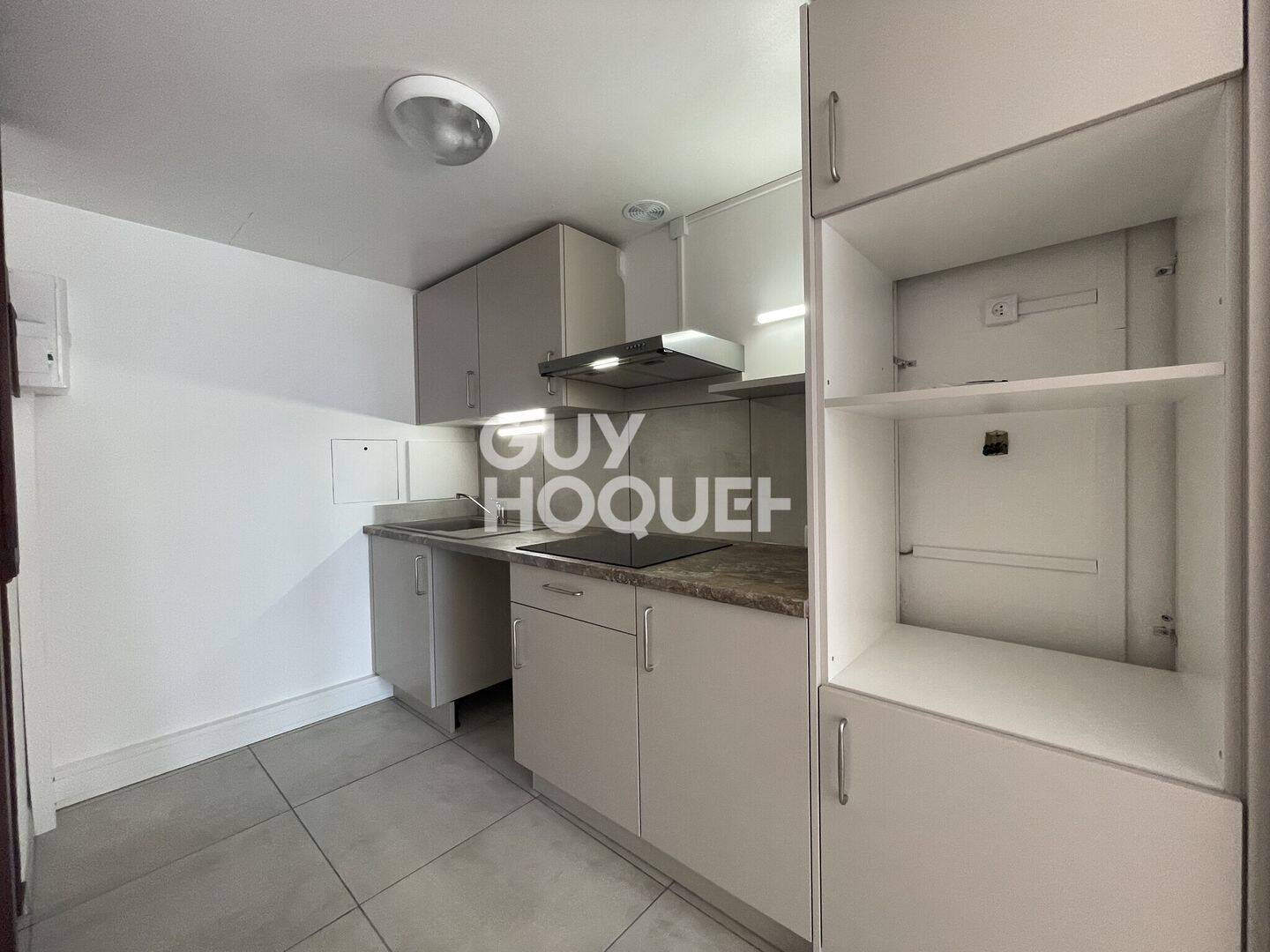Appartement 2 pièces 42 m² · à Paris 15ème Arrondissement · 42 m² · 1 605 €/mois