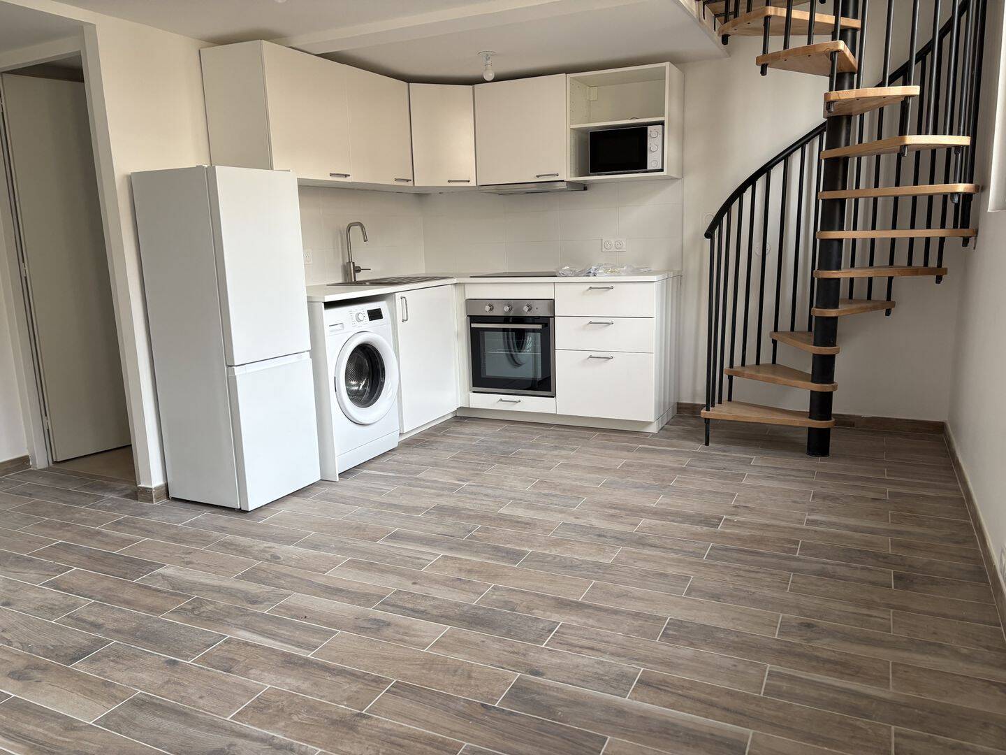 Appartement 1 pièce 37 m² · à Le Lavandou · 37,2 m² · 710 €/mois