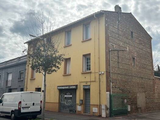 Espace bureau à vendre 42 000 € 100 m² de bureaux Perpignan 66000