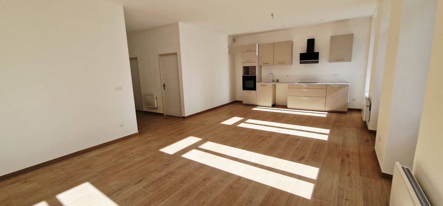 Appartement 2 pièces 68 m² · à Belley · 68,4 m² · 880 €