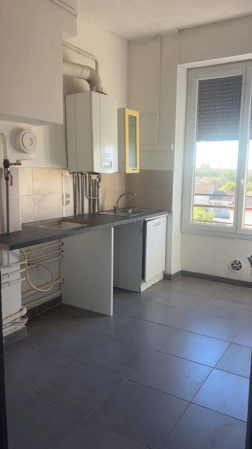 Appartement 1 pièce 74 m² · à Beaucaire · 74 m² · 768 €/mois