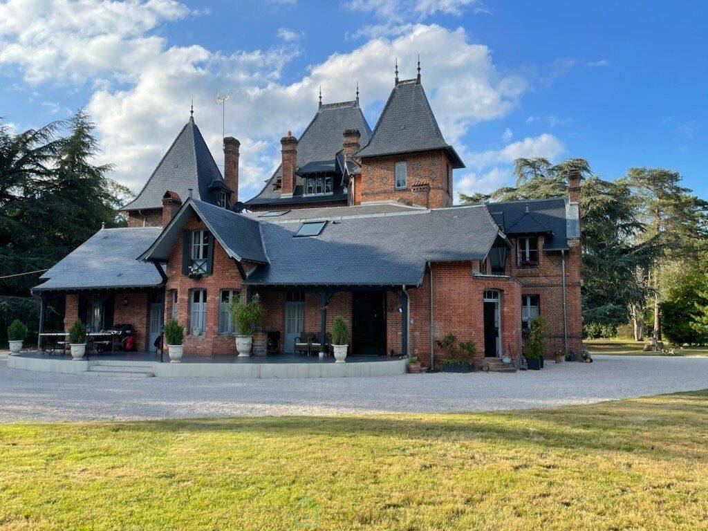 Maison 15 pièces 500 m² · à Salbris · 500 m² · 2 085 000 €