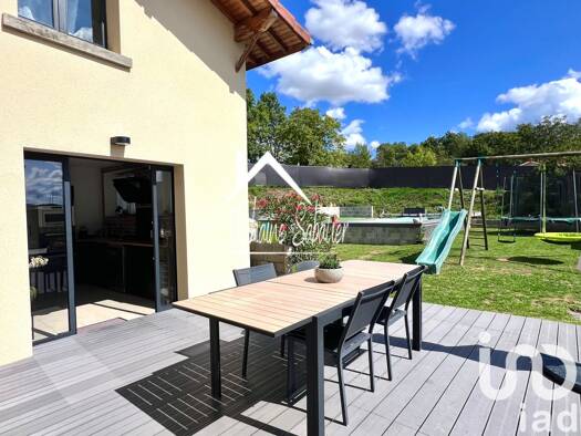Maison à vendre 342 000 € 5 pièces 4 chambres 150 m² 780 m² de terrain Meyrieu-les-Étangs 38440