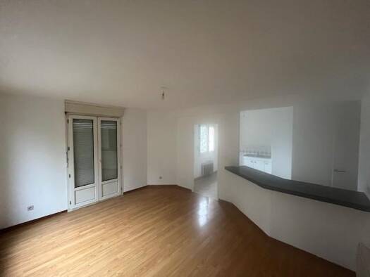 Appartement à louer 825 € 2 pièces 2 chambres 62 m² 2ème étage Béligneux 01360