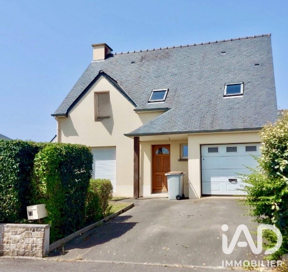 Maison 5 pièces 115 m² · à Miniac-Morvan · 114,9 m² · 325 000 €
