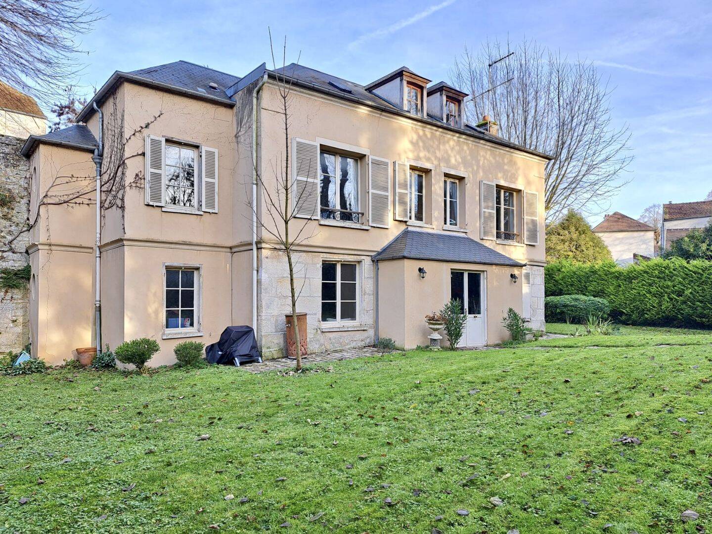 Maison 7 pièces 137 m² · à Senlis · 137 m² · 599 900 €