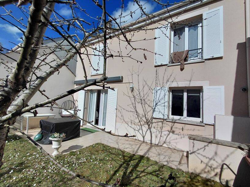 Maison 4 pièces 80 m² · à Dourdan · 80 m² · 285 000 €