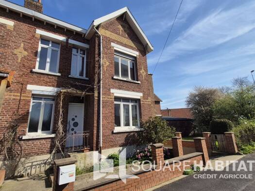 Maison à vendre 138 000 € 5 pièces 3 chambres 105 m² 359 m² de terrain Est Lens 62300
