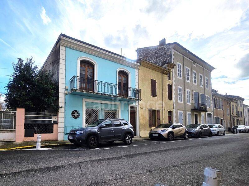 Maison 9 pièces 203 m² · à Montélimar · 203 m² · 200 000 €