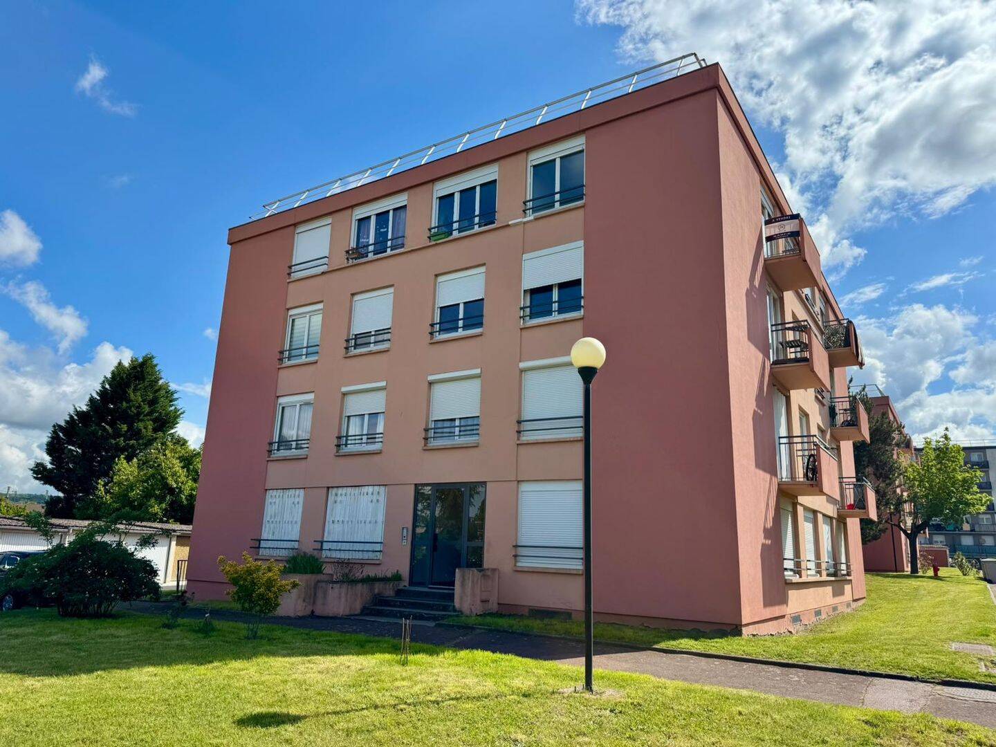 Appartement 2 pièces 43 m² · à Les Mureaux · 43 m² · 119 000 €