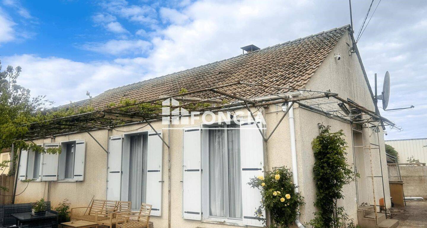 Maison 6 pièces 95 m² · à Marville-Moutiers-Brûlé · 95 m² · 212 000 €