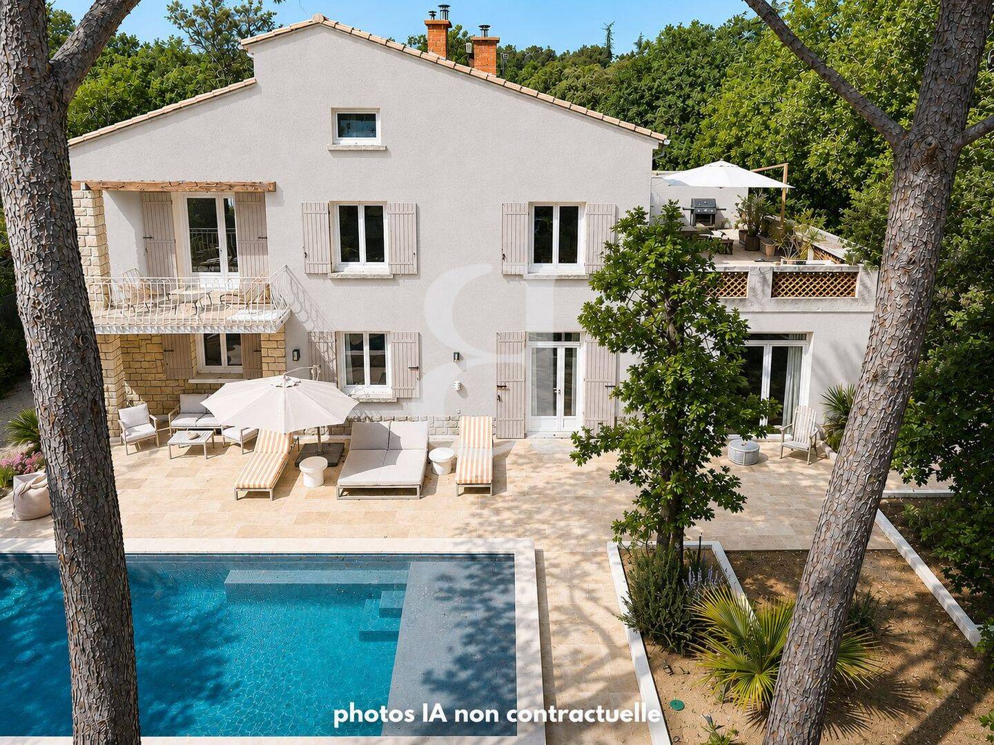 Maison 8 pièces 208 m² · à Mazan · 208 m² · 695 000 €