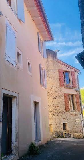 Maison 4 pièces 71 m² · à Albas · 71 m² · 85 000 €