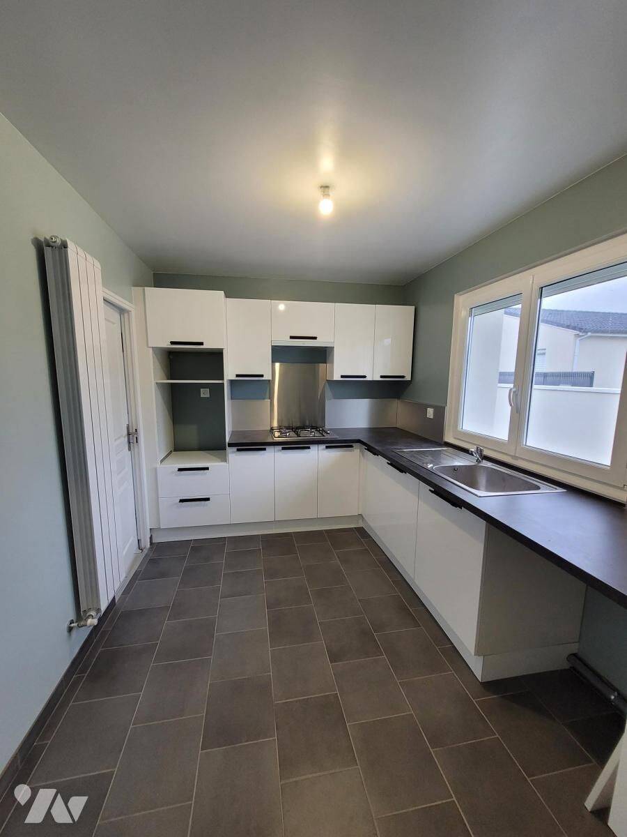 Maison de plain-pied à louer - Elbeuf - 1 100 € - 3 chambres · 1 100 €/mois