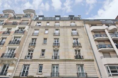 Appartement à vendre 350 000 € 2 pièces 1 chambre 39 m² Étage 3/7 Violet Commerce Paris 15ème 75015