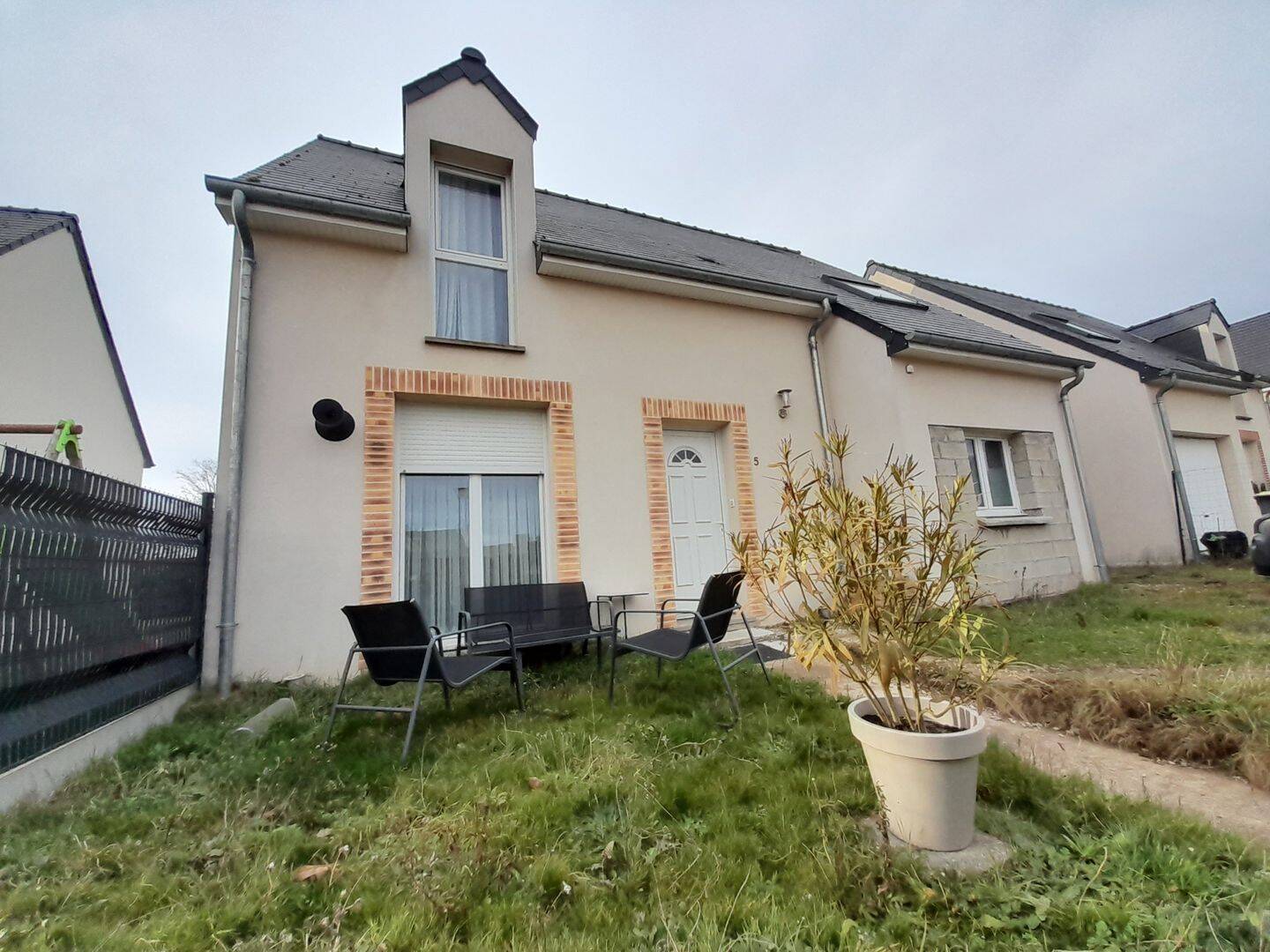 Maison 5 pièces 98 m² · à Aunay-sous-Auneau · 98 m² · 219 000 €