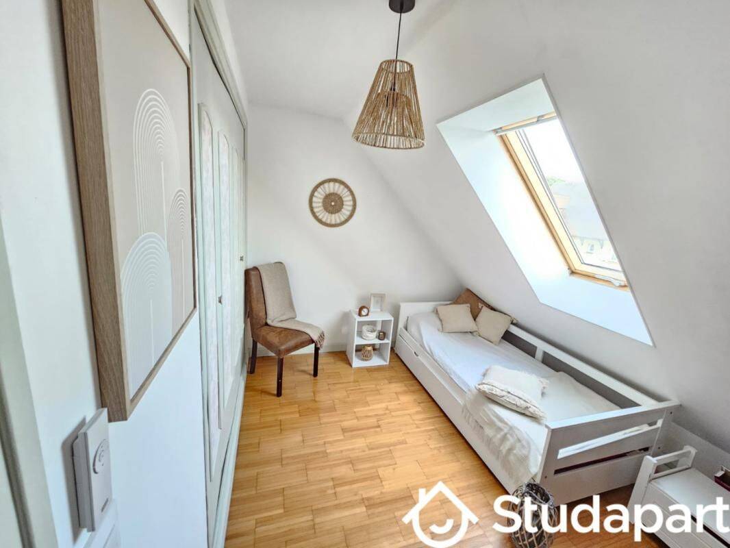 Appartement 1 pièce 15 m² · à Coulaines · 15 m² · 250 €