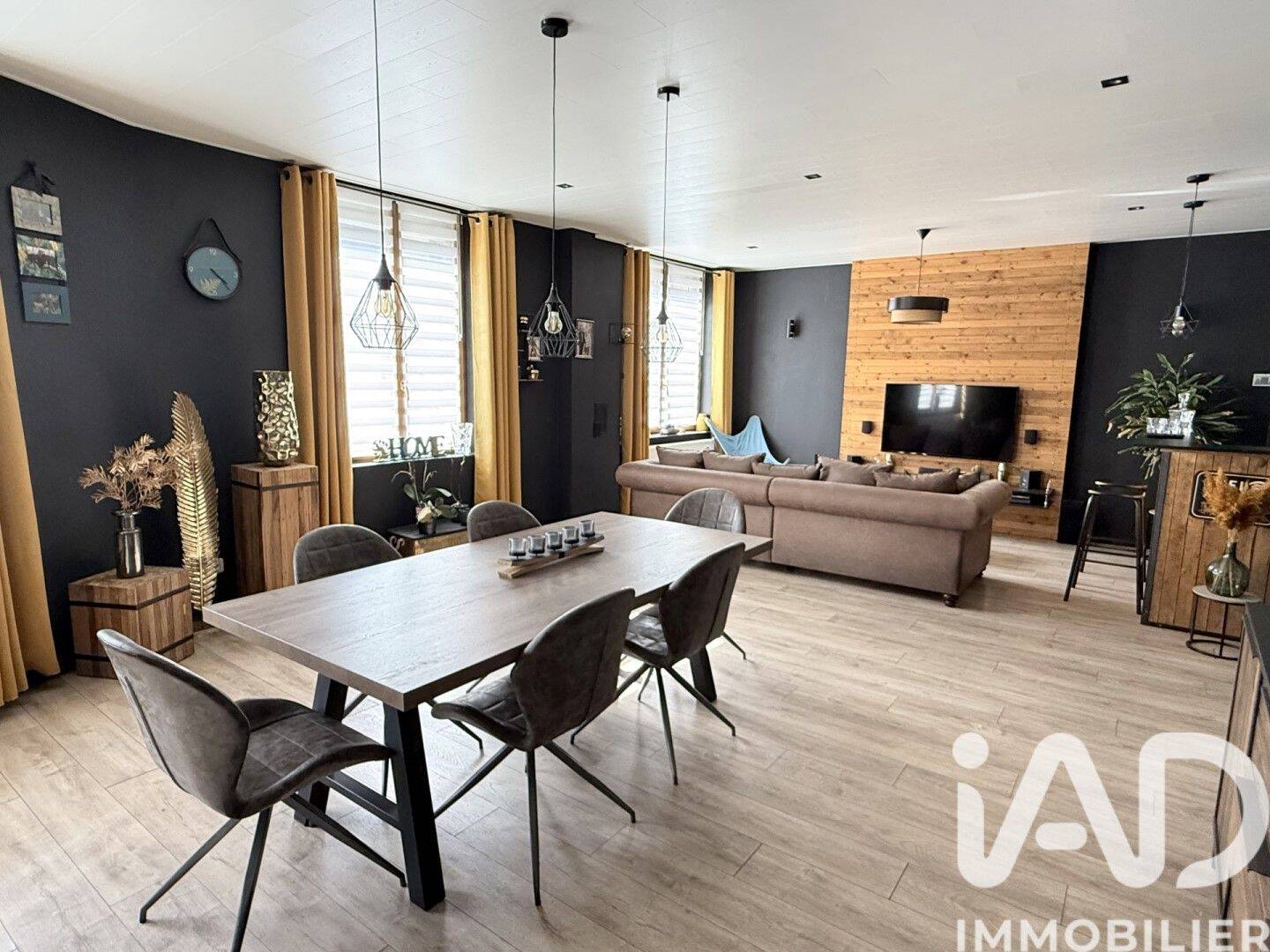 Maison 6 pièces 165 m² · à Wattrelos · 165 m² · 220 000 €
