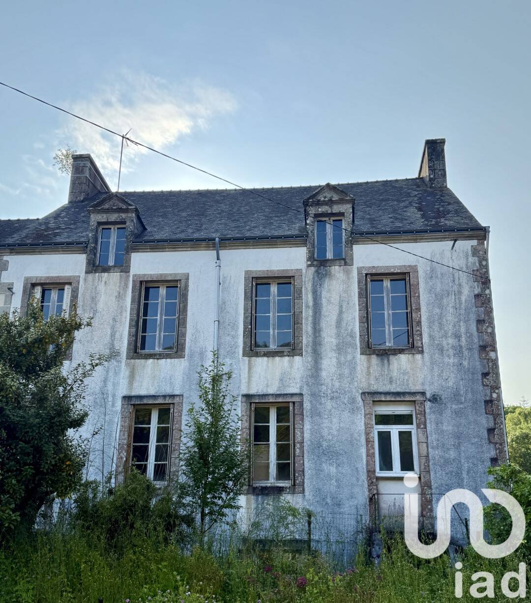 Maison 5 pièces 330 m² · à Melrand · 330 m² · 75 999 €