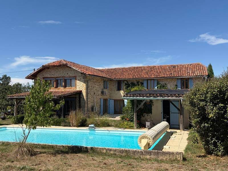 Maison 5 pièces 194 m² · à Mirande · 194 m² · 320 000 €