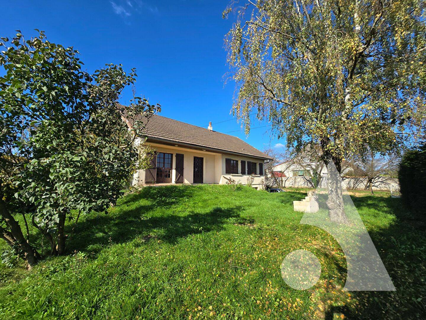 Maison 6 pièces 169 m² · à Dammartin-Marpain · 168,5 m² · 179 000 €