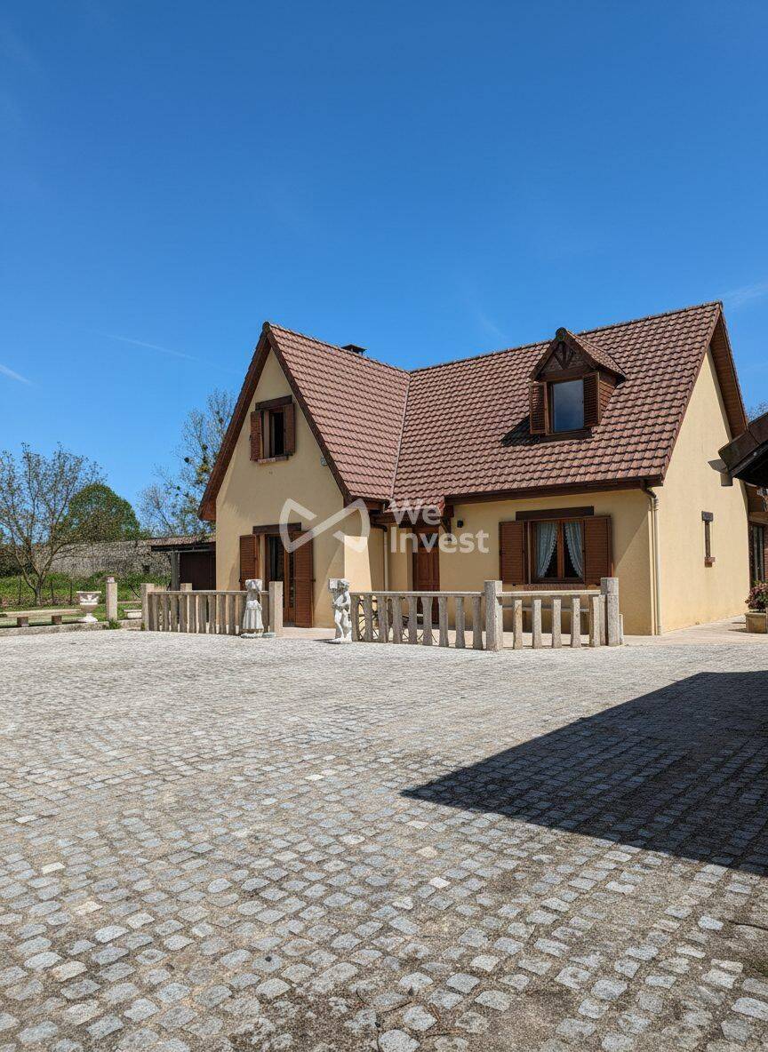 Maison 6 pièces 138 m² · à Neuville-Ferrières · 138 m² · 267 000 €