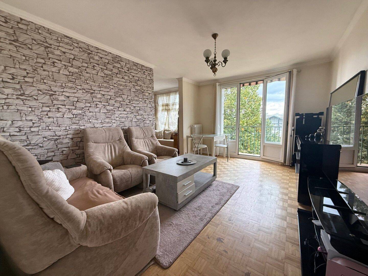 Appartement 5 pièces 84 m² · à Tours · 84 m² · 187 000 €