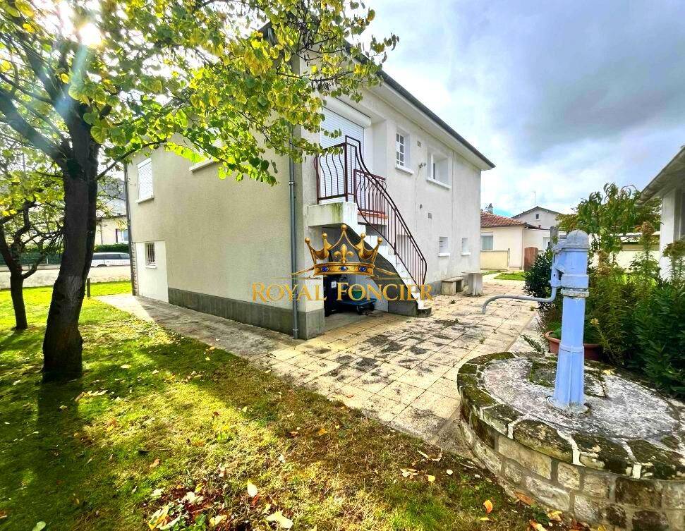 Maison 5 pièces 86 m² · à Port-de-Piles · 86 m² · 115 000 €
