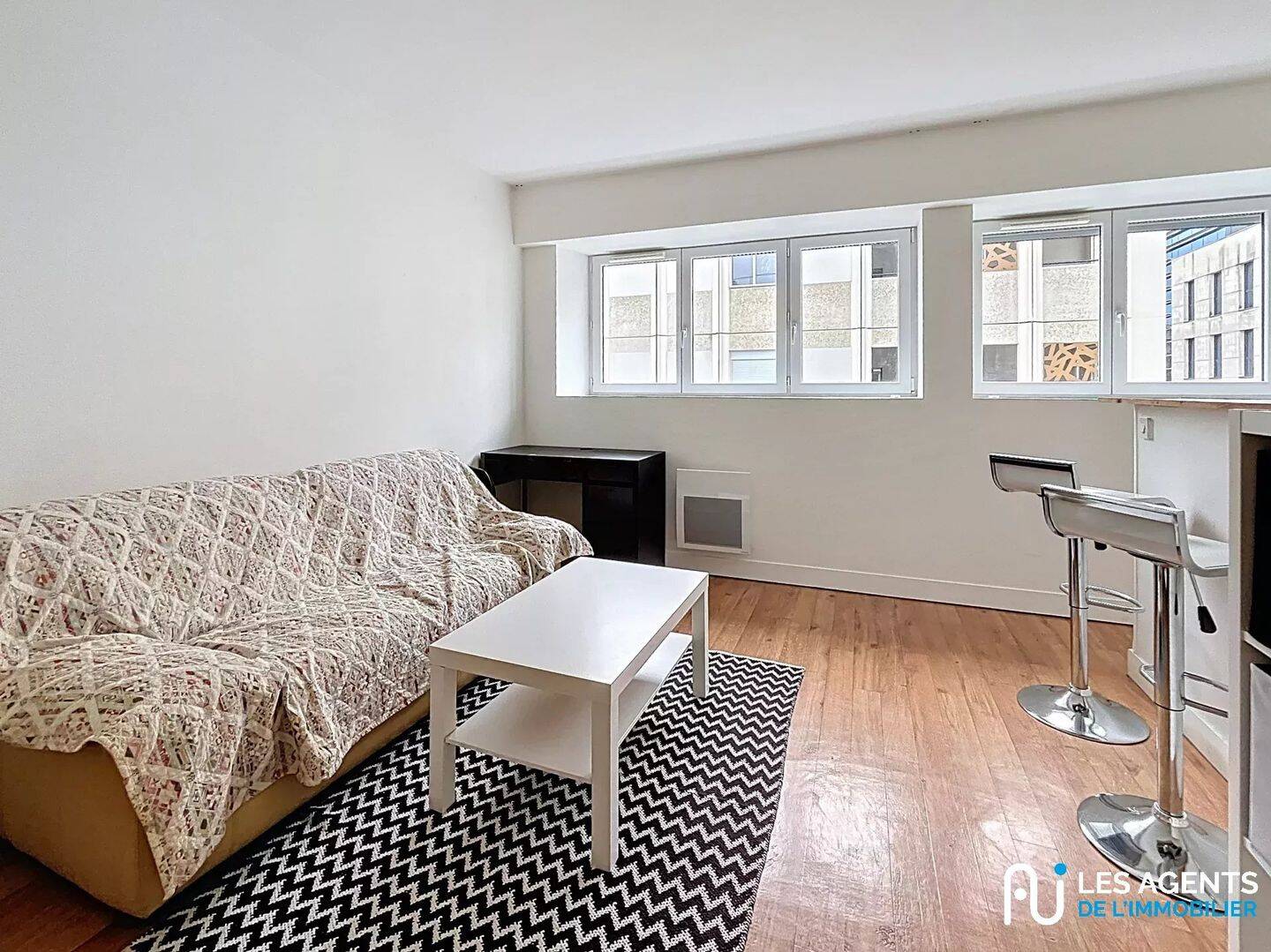 Appartement 1 pièce 28 m² · à Orléans · 27,6 m² · 560 €
