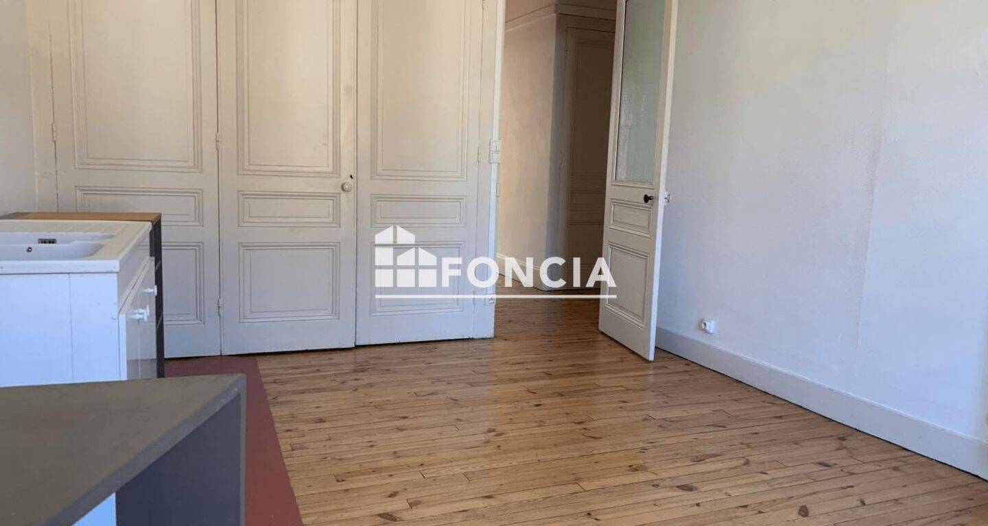 Appartement 2 pièces 72 m² · à Saint-Étienne · 72,5 m² · 448 €/mois