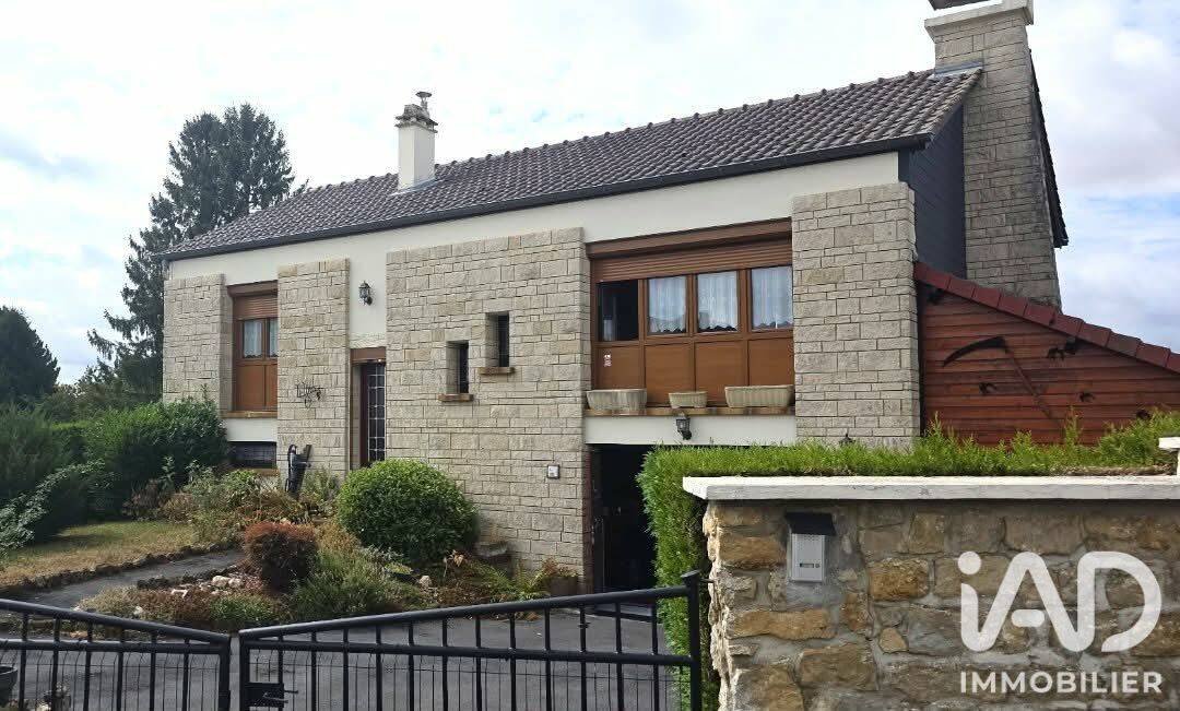 Maison 6 pièces 123 m² · à Tournes · 123 m² · 220 000 €