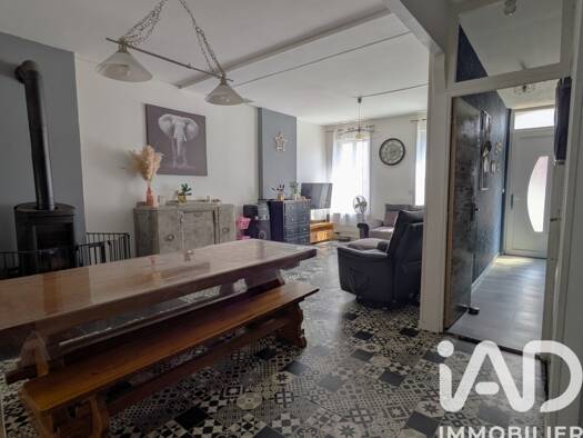 Maison de ville à vendre 148 000 € 5 pièces 4 chambres 115 m² 303 m² de terrain Neuville-Saint-Rémy 59554