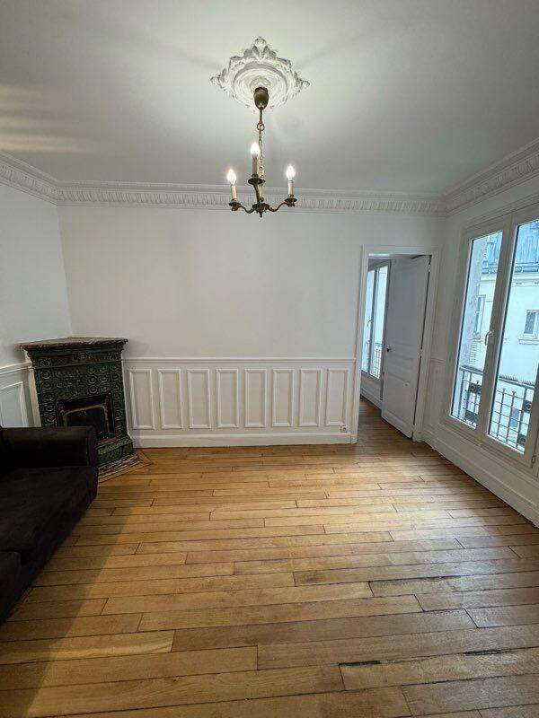 Appartement 2 pièces 40 m² · à Paris 18ème Arrondissement · 40 m² · 1 350 €