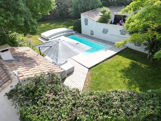 Maison à vendre 660 000 € 6 pièces 5 chambres 220 m² Centre Ville Frontignan 34110