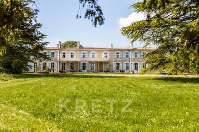 Château à vendre 1 990 000 € 18 pièces 11 chambres 980 m² 30 000 m² de terrain Le Chay-Les Gardes Royan 17200