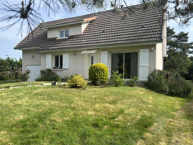 Maison 5 pièces 126 m² · à Coudroy · 126 m² · 225 000 €