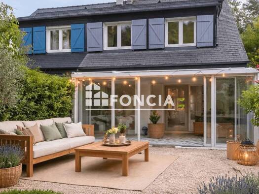 Pavillon à vendre 180 000 € 5 pièces 4 chambres 94 m² Laval 53000