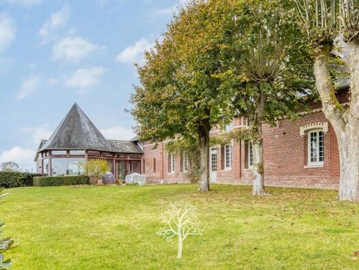 Maison à vendre 1 100 000 € 7 pièces 5 chambres 390 m² 110 000 m² de terrain Forges-les-Eaux 76440